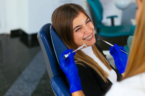 Best Wisdom Tooth Removal  in Victoria, KS