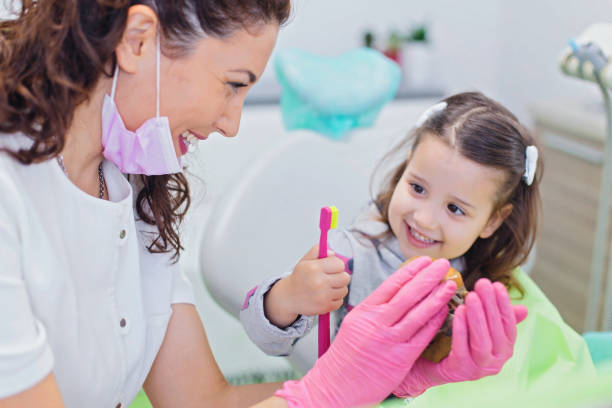 Best Root Canal Treatment  in Victoria, KS